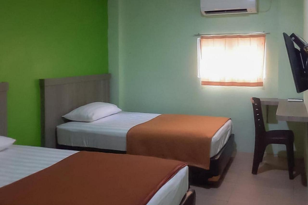 Guest House Anak Raja Pangkalan Bun Syariah Mitra Reddoorz Exteriér fotografie