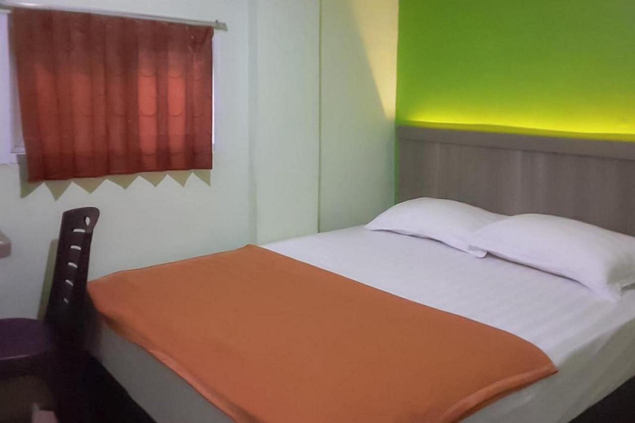 Guest House Anak Raja Pangkalan Bun Syariah Mitra Reddoorz Exteriér fotografie